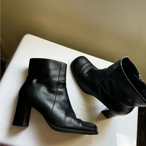 Hillard & Hanson 90s Leather Chunky Block Heel, Square Toe Boots Size 8